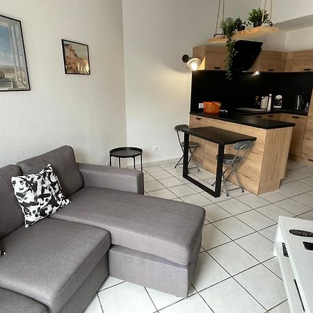 Villa 2 Etoiles Proche Plage Et Commerces Saint-Cyprien  Room photo